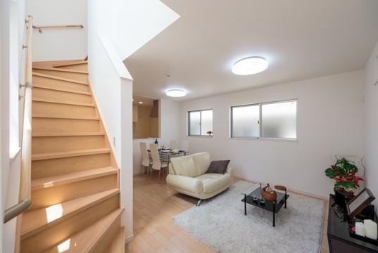 Same specifications photos (living)