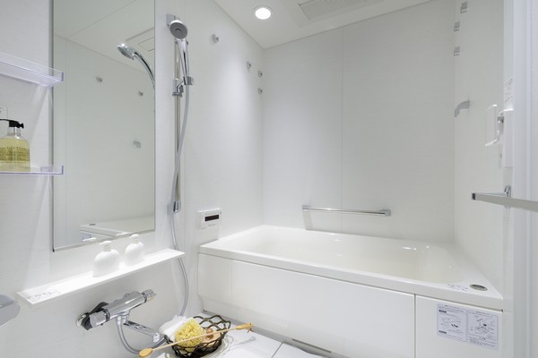 Full Otobasu, Bathroom equipped with such bathroom heating dryer
