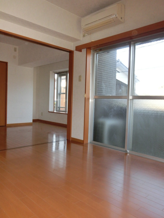 Other. Bright living room ☆