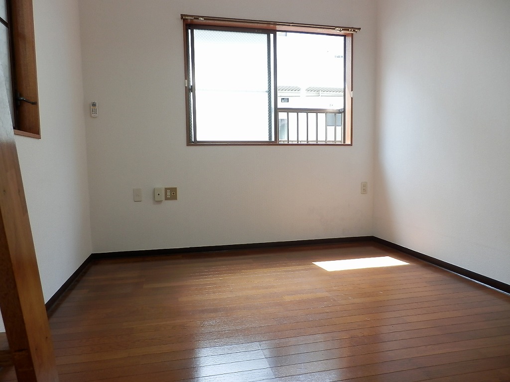 Living and room. Ceiling with loft there is a high sense of openness