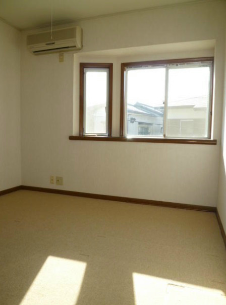 Other room space. 2nd floor 5.8 Pledge of Western-style. Coordinating well with in your room bay window