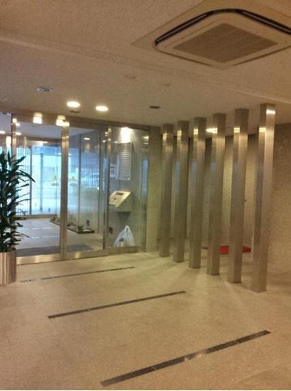 Entrance. Feeling of luxury entrance.