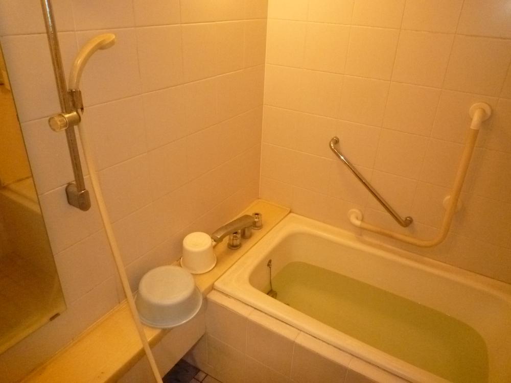 Bathroom. Indoor (July 2013) Shooting