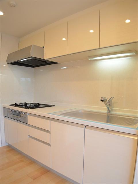 Kitchen. White was the keynote kitchen