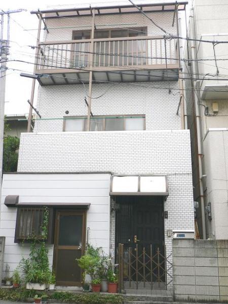 View photos from the dwelling unit
