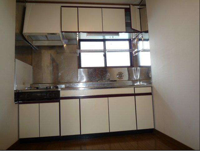Kitchen. Isomorphic type