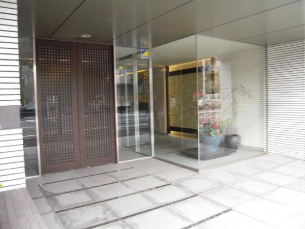 Entrance. entrance / 2013 November shooting