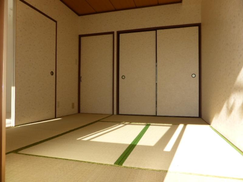 Non-living room. 6-mat Japanese-style