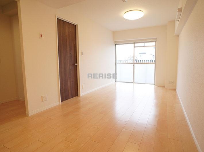 Living. South-facing living room