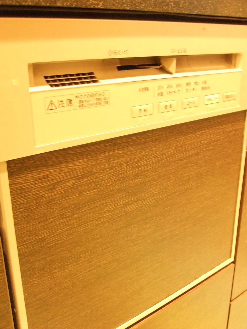 Kitchen. Indoor (11 May 2013) Shooting