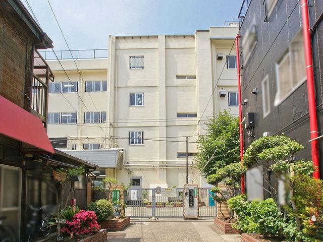 Primary school. 841m to Sumida Ward Yahiro Elementary School