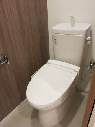 Toilet. ~ 12 / 27 interior was completed ~ Please have a look once a reborn room.