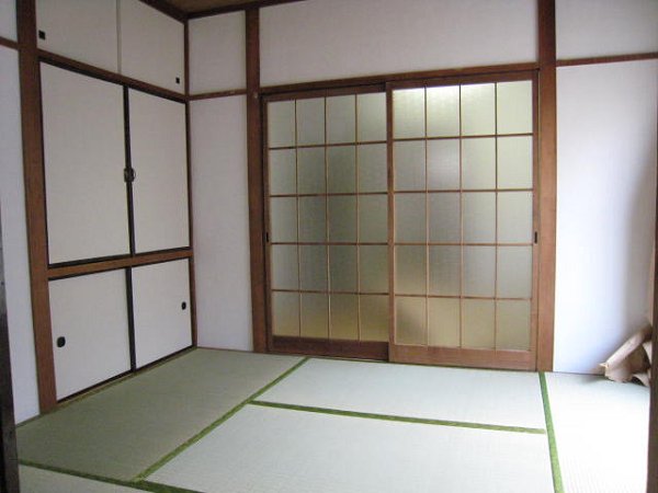 Living and room. Japanese-style room 6 quires