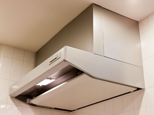 Kitchen.  [Range hood (enamel rectification plate)] Suction force was up due to the effect of the current plate. Because it uses a high-quality enamel, Oil stains also wiped off easily. Care is easy to specification.
