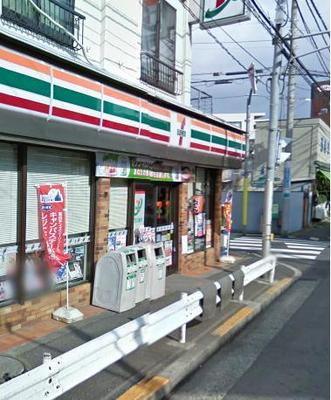 Convenience store. Seven-Eleven Sumida Yahiro store up (convenience store) 24m