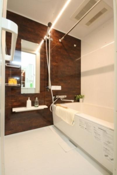 Bathroom. Same specifications is a picture.