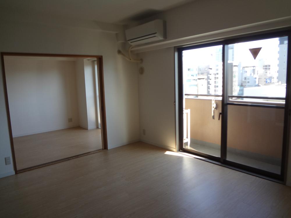 Living. Living-dining