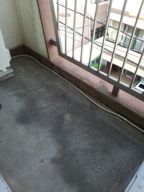 Balcony. Laundry Area Available