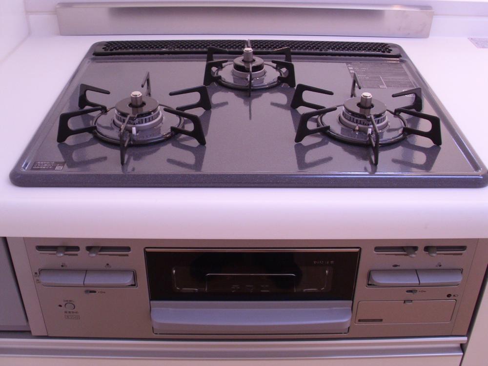 Kitchen. Indoor (11 May 2013) Shooting