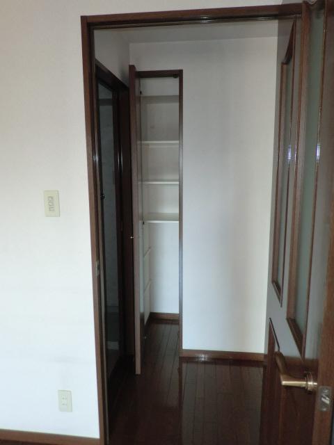 Receipt. Indoor (11 May 2013) Shooting