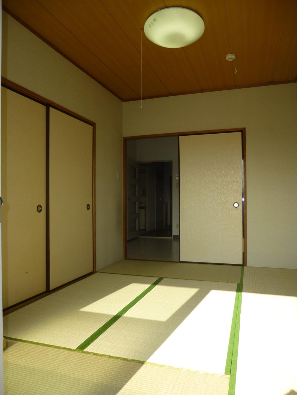 Non-living room. Indoor (10 May 2013) Shooting, South Japanese-style room about 6.0 tatami