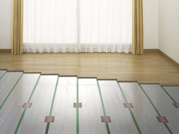 Interior.  [Floor heating (electric)] Warmth, such as the Sunny is, Is heating by taking advantage of directly transmitted synergistic effect of the conductive heat from the floor. (Installation only living) (same specifications)