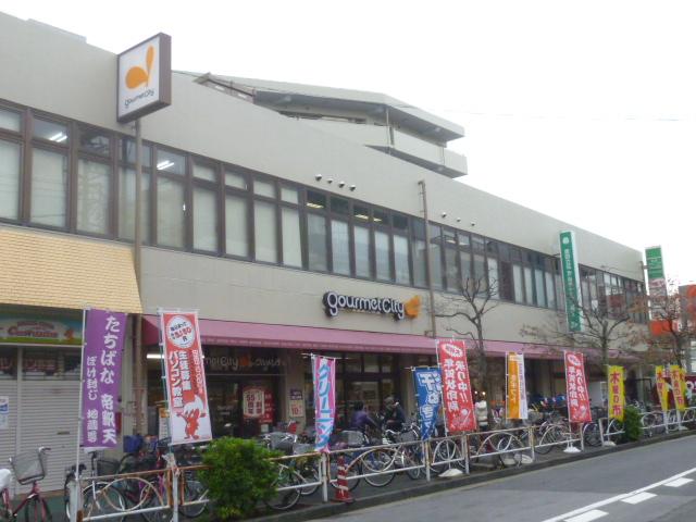 Shopping centre. 650m to San Town Tachibana