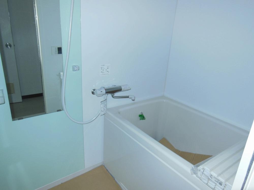 Bathroom. Room (August 2013) Shooting