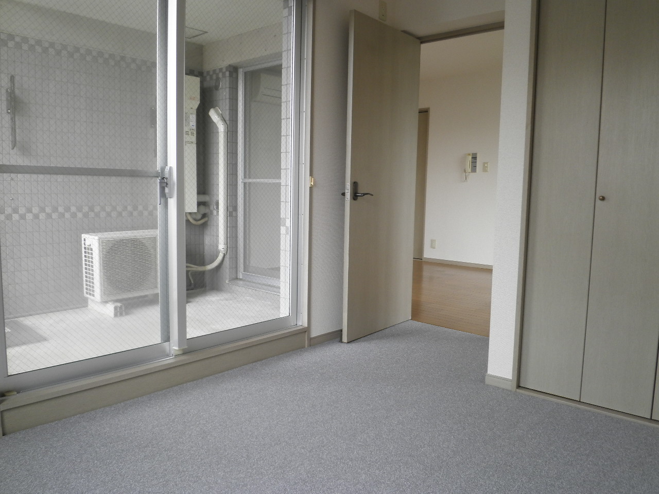 Living and room