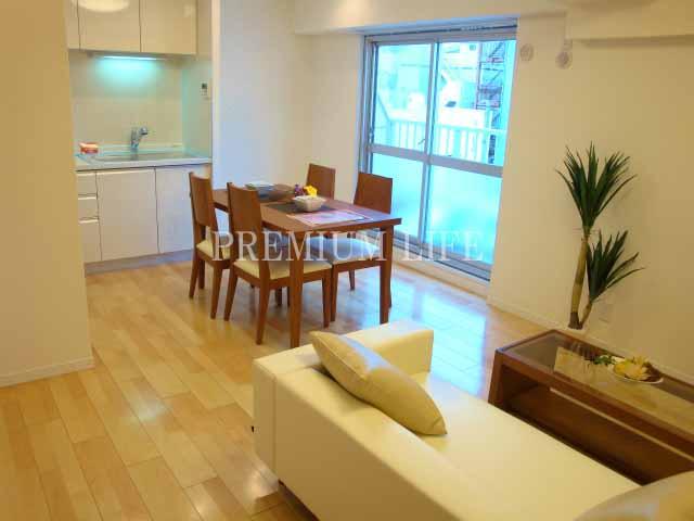 Living.  [Furnished Property] Proud of Room that fashionable to have been coordinated