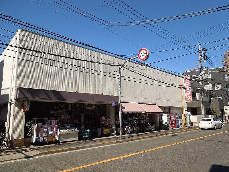 Supermarket. Until Fukusuke 395m