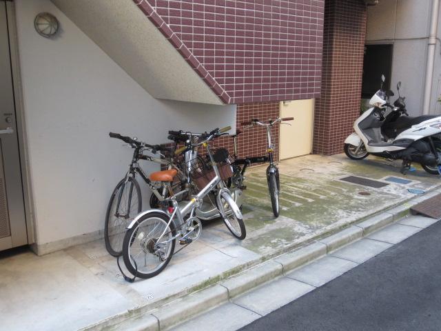 Other common areas. Bicycle-parking space