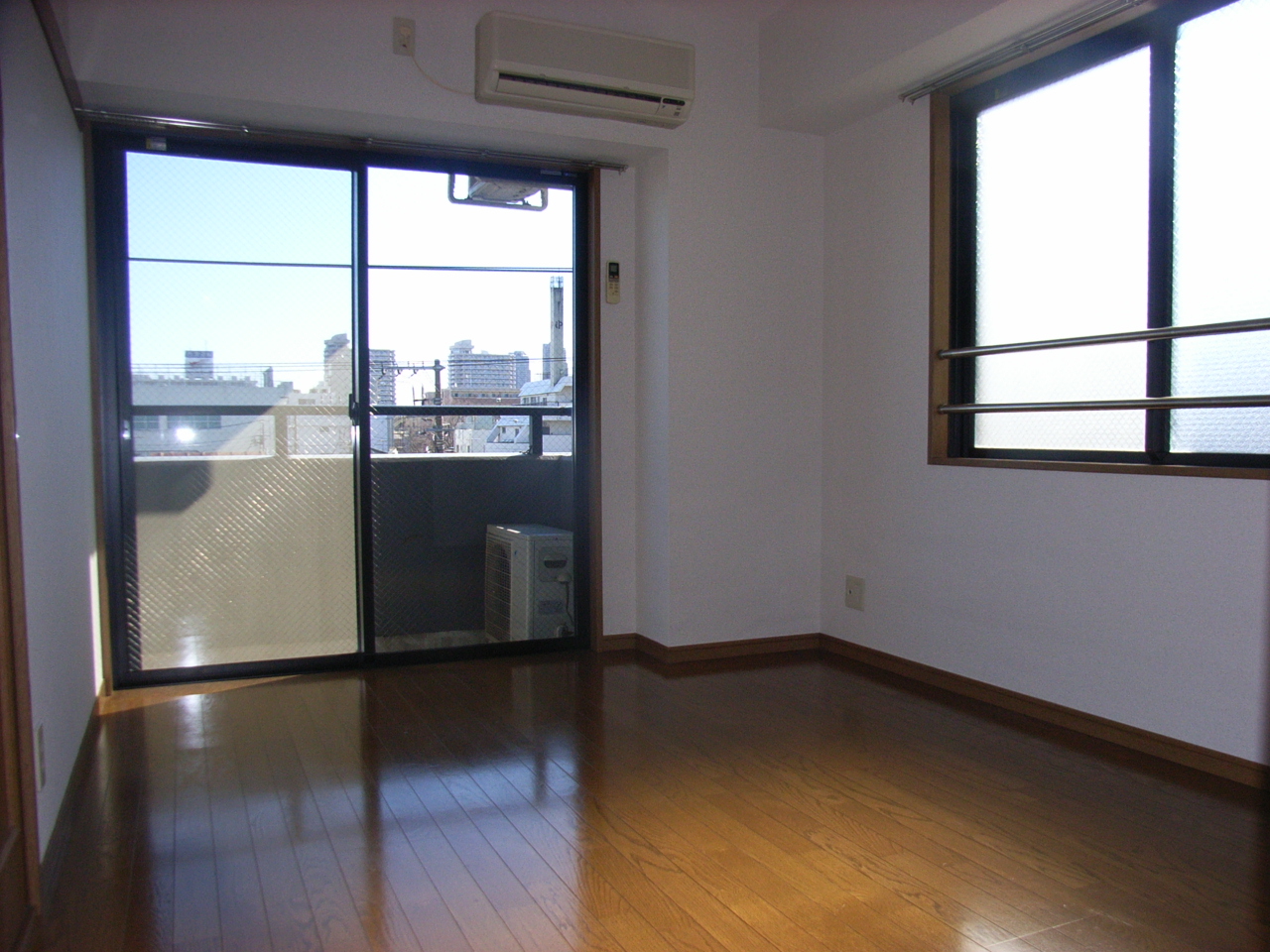 Other room space. Western-style 6 tatami