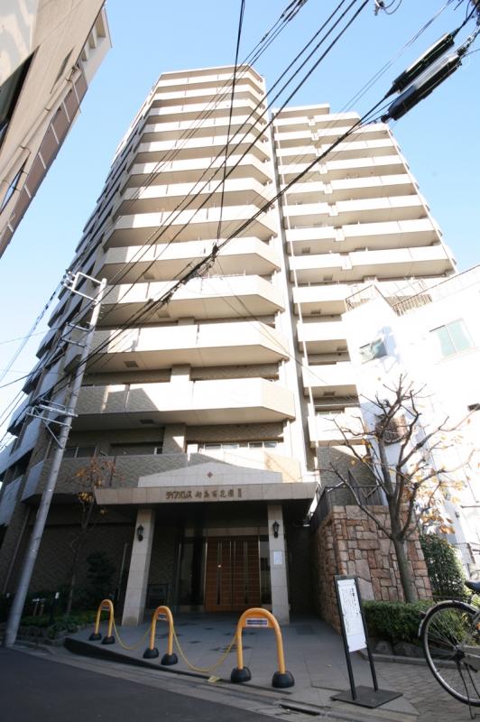 Local appearance photo. 2002 Built »beautiful apartment appearance of still built shallow