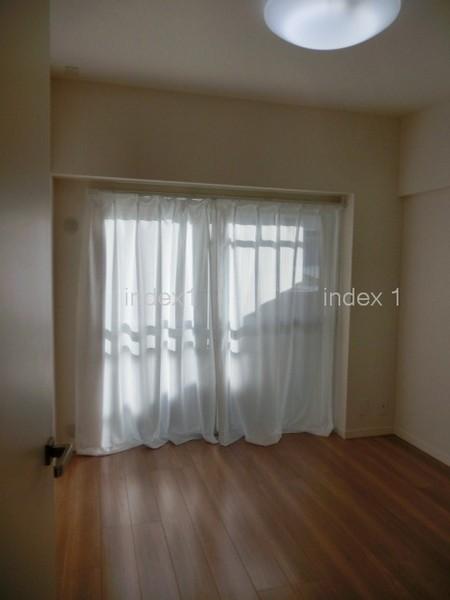 Non-living room. Chamber at a renovation already shiny ☆