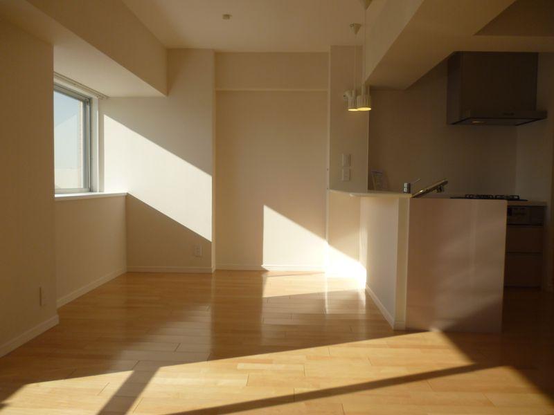 Living. Living 15 Pledge