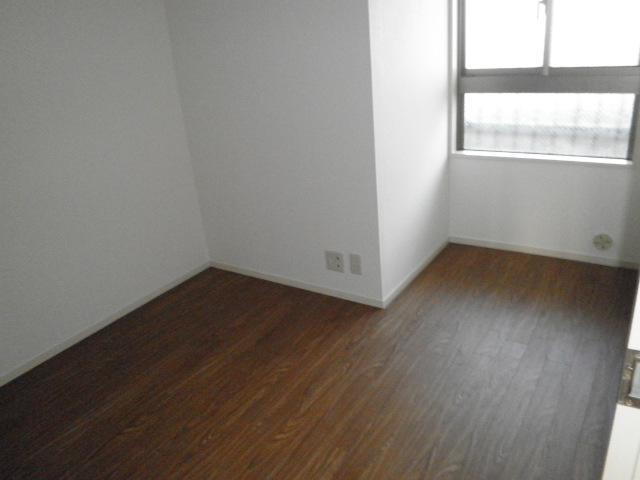 Other room space. Western-style 4.93 Pledge. It is under renovation. I'm sorry