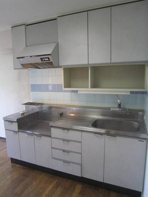 Kitchen. Gasukitchin installation Allowed