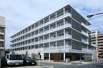 Hospital. 665m until Yamada Memorial Hospital (Hospital)