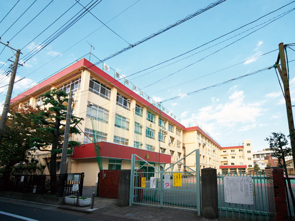 Surrounding environment. First Terashima Elementary School (House-A: 2-minute walk ・ About 150m, House-B: 3-minute walk ・ About 190m)