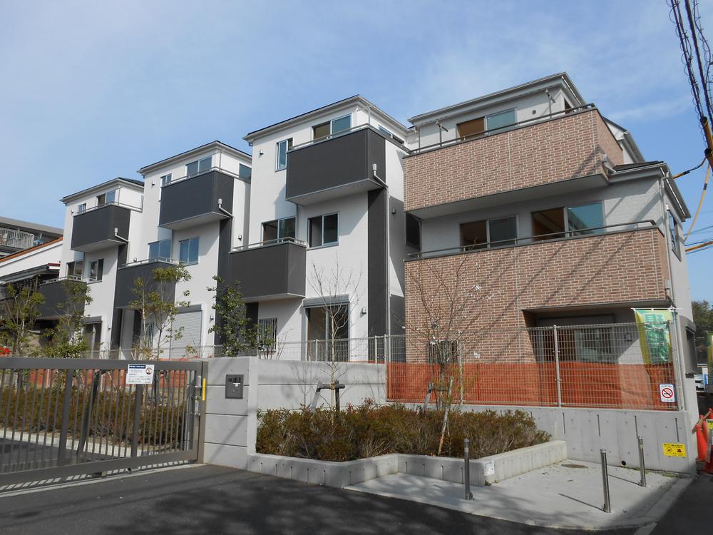 Same specifications photos (appearance). Same specifications appearance