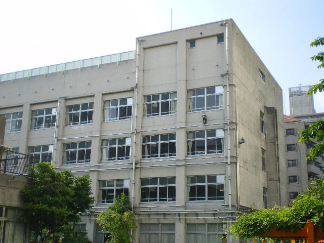 Primary school. Ward Yanagijima up to elementary school (elementary school) 580m