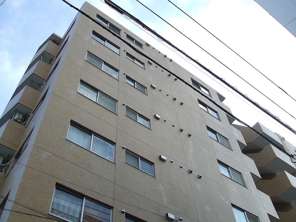 Local appearance photo. Local (11 May 2013) Shooting