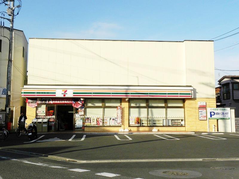 Convenience store. 357m to Seven-Eleven Sumida 4-chome