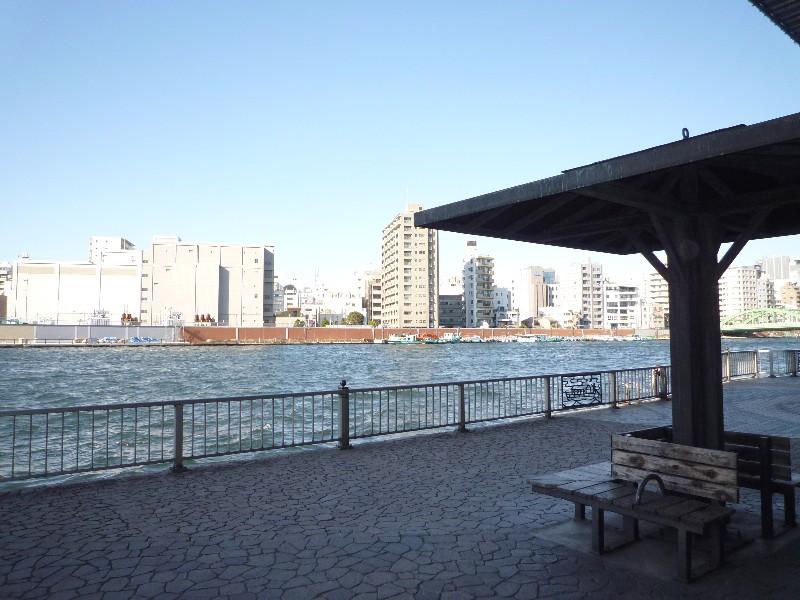 park. 220m to the Sumida River Terrace