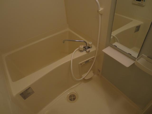 Bath. Bathroom (reheating ・ With bathroom dryer)