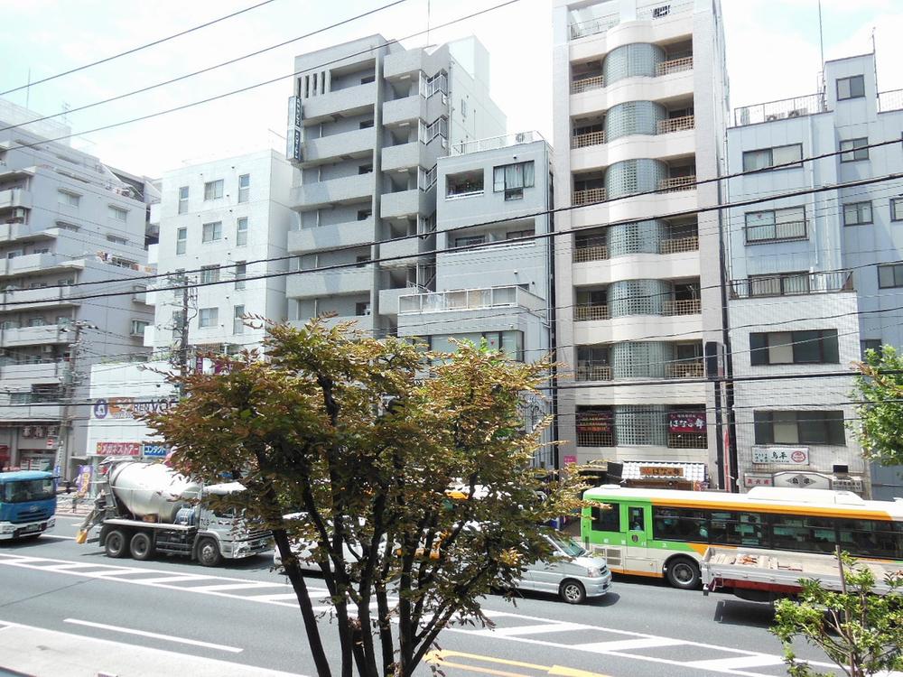 View photos from the dwelling unit. View from the site (August 2013) Shooting
