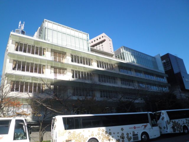 Junior high school. Municipal 1300m until the two countries junior high school (junior high school)