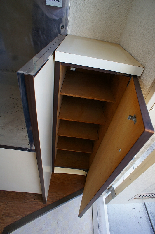 Other common areas. Cupboard