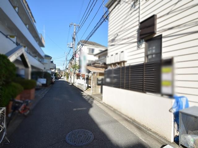 Local photos, including front road. Tachikawa Sakae 4-chome contact road situation